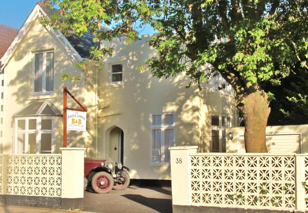 The White Lodge Southsea Портцмаус Экстерьер фото